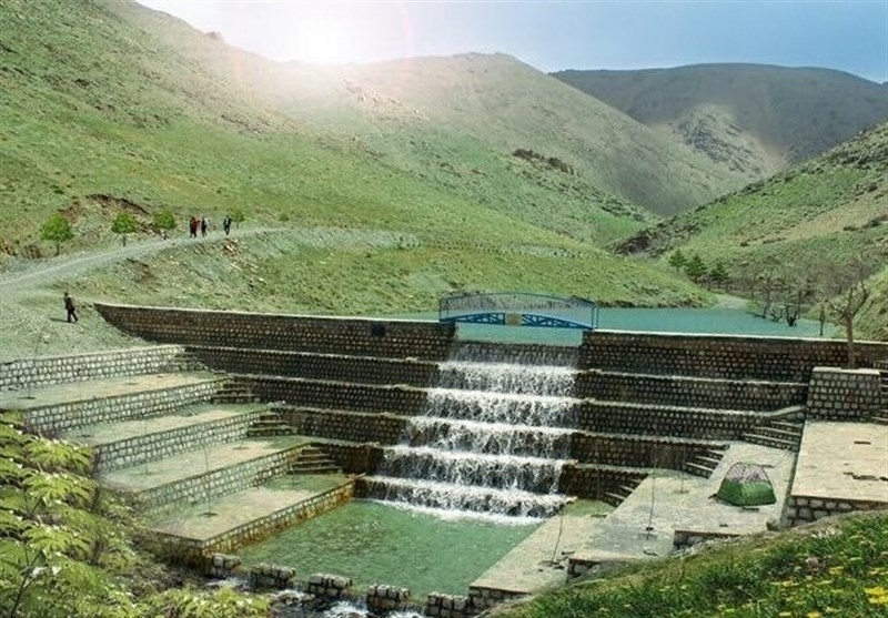 ایرنا- مدیرکل منابع طبیعی و آبخیزداری استان بوشهر از افتتاح ۹ پروژه آبخیزداری با اعتباری بالغ بر ۱۱۷میلیارد و ۷۲۸ میلیون ریال در هفته دولت خبر داد و گفت: اعتبار این پروژه‌های آبخیزداری از محل صندوق توسعه ملی تامین و هزینه شده است.